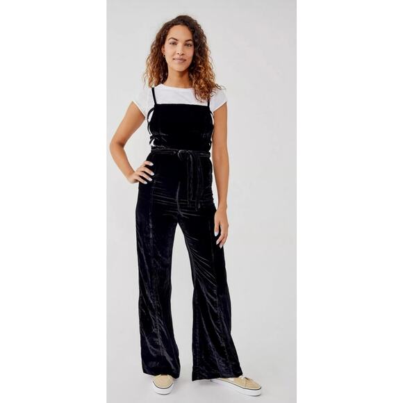 Free People 90s Forever Overalls Crushed Velvet Black size M - Picture 5 of 16